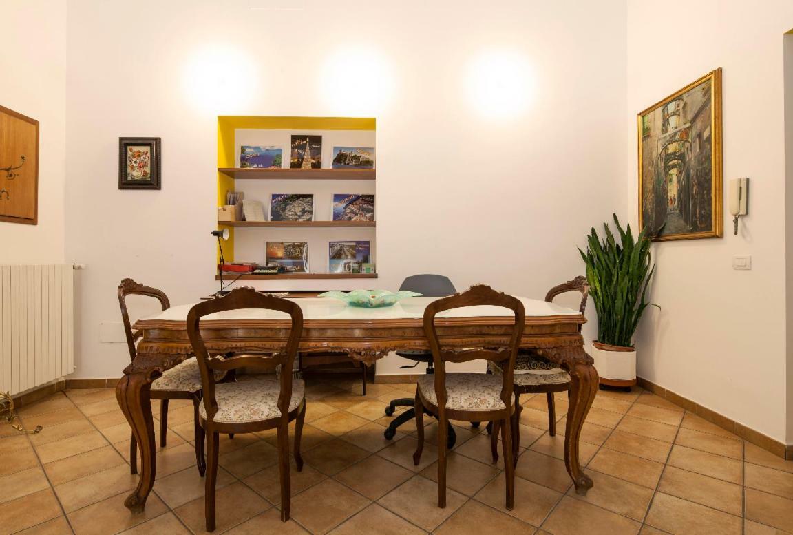 Casa Lungomare Bed & Breakfast Salerno Eksteriør bilde